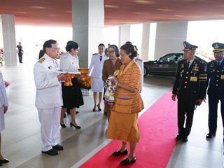 มหาวิทยาลัยพะเยา,จัดพิธีพระราชทานปริญญาบัตรแก่ผู้สำเร็จการศึกษาประจำปีการศึกษา,๒๕๕๙,,และพิธีเปิดพระบรมราชานุสาวรีย์สมเด็จพระนเรศวรมหาราชกับพิธีเปิดอาคารศูนย์การแพทย์และโรงพยาบาลมหาวิทยาลัยพะเยา