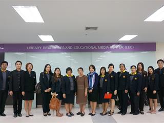 ศูนย์บรรณสารและสื่อการศึกษา,มหาวิทยาลัยพะเยา,ให้การต้อนรับ,สถาบันบัณฑิตพัฒนบริหารศาสตร์,(National,Institute,of,Development,Administration)