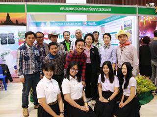 คณะเกษตรศาสตร์และทรัพยากรธรรมชาติ,คว้ารางวัลชนะเลิศอันดับที่,1,การนำเสนอผลการดำเนินงานโครงการ,1,คณะ,1,โมเดล
