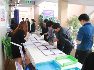 คณะเกษตรศาสตร์ฯ,ร่วมกับ,สถาบันวิจัยแสงซินโครตรอน,และอุทยานวิทยาศาสตร์,มหาวิทยาลัยพะเยา,จัดโครงการอบรม,",Synchrotron,Radiation,Applications,"