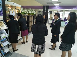 คณะทำงานผู้ทรงคุณวุฒิ,ตรวจเยี่ยมและประเมินสถาบันการศึกษา,,เยี่ยมชมศูนย์บรรณสารและสื่อการศึกษา,มหาวิทยาลัยพะเยา