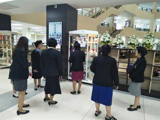 คณะทำงานผู้ทรงคุณวุฒิ,ตรวจเยี่ยมและประเมินสถาบันการศึกษา,,เยี่ยมชมศูนย์บรรณสารและสื่อการศึกษา,มหาวิทยาลัยพะเยา