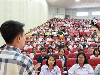 คณะศิลปศาสตร์,มหาวิทยาลัยพะเยา,ต้อนรับนักเรียนสอบสัมภาษณ์โครงการรับตรง,10%