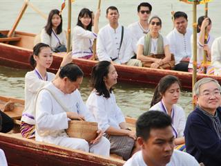 ,“กว๊านพะเยาสายน้ำแห่งชีวิต,ตานข้าวทิพย์พระเจ้าตนหลวง,ประจำปี,2561”,โครงการตานข้าวใหม่ใส่บาตรหลวง,