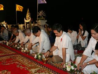 มหาวิทยาลัยพะเยา,จัดพิธีเวียนเทียนพระพุทธภุชคารักษ์,พระพุทธรูปประจำมหาวิทยาลัยพะเยา,เนื่องในวันมาฆบูชา