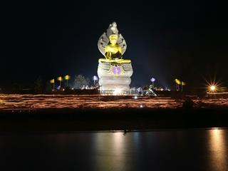 มหาวิทยาลัยพะเยา,จัดพิธีเวียนเทียนพระพุทธภุชคารักษ์,พระพุทธรูปประจำมหาวิทยาลัยพะเยา,เนื่องในวันมาฆบูชา
