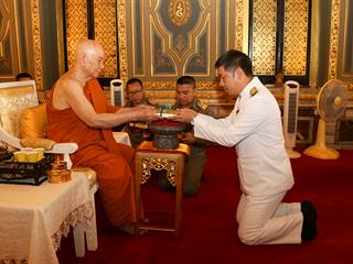 เมื่อวันศุกร์,ที่,2,มีนาคม,2561,สภามหาวิทยาลัยพะเยา,ผู้บริหารและเจ้าหน้าที่,มหาวิทยาลัยพะเยา,เข้าเฝ้าทูลถวายปริญญาการศึกษาดุษฎีบัณฑิตกิตติมศักดิ์,ประจำปีการศึกษา,2559,เจ้าพระคุณ,สมเด็จพระอริยวงศาคตญาณ,สมเด็จพระสังฆราช,สกลมหาสังฆปริณายก,(อัมพร,อัมพโร)