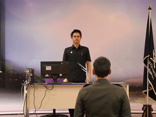 โครงการเสริมสร้างอุดมการณ์รักชาติ,และสถาบันพระมหากษัตริย์