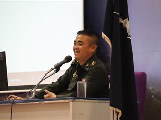 โครงการเสริมสร้างอุดมการณ์รักชาติ,และสถาบันพระมหากษัตริย์