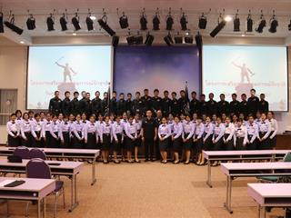 โครงการเสริมสร้างอุดมการณ์รักชาติ,และสถาบันพระมหากษัตริย์