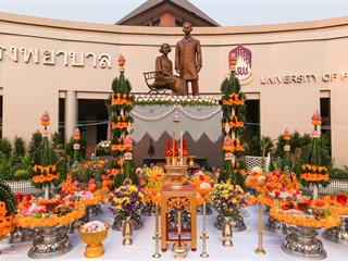 ศูนย์การแพทย์และโรงพยาบาลมหาวิทยาลัยพะเยา,,จัดพิธีบวงสรวง,พระราชานุสาวรีย์สมเด็จพระมหิตลาธิเบศร,อดุลยเดชวิกรม,พระบรมราชชนก,ประทับคู่,สมเด็จพระศรีนครินทราบรมราชชนนี,และพิธีทำบุญอาคารศูนย์การแพทย์และโรงพยาบาลมหาวิทยาลัยพะเยา,เพื่อความเป็นสิริมงคล,ณ,ศูนย์การแพทย์และโรงพยาบาลมหาวิทยาลัยพะเยา