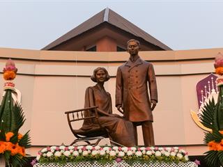 ศูนย์การแพทย์และโรงพยาบาลมหาวิทยาลัยพะเยา,,จัดพิธีบวงสรวง,พระราชานุสาวรีย์สมเด็จพระมหิตลาธิเบศร,อดุลยเดชวิกรม,พระบรมราชชนก,ประทับคู่,สมเด็จพระศรีนครินทราบรมราชชนนี,และพิธีทำบุญอาคารศูนย์การแพทย์และโรงพยาบาลมหาวิทยาลัยพะเยา,เพื่อความเป็นสิริมงคล,ณ,ศูนย์การแพทย์และโรงพยาบาลมหาวิทยาลัยพะเยา