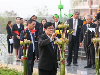 ศูนย์การแพทย์และโรงพยาบาลมหาวิทยาลัยพะเยา,,จัดพิธีบวงสรวง,พระราชานุสาวรีย์สมเด็จพระมหิตลาธิเบศร,อดุลยเดชวิกรม,พระบรมราชชนก,ประทับคู่,สมเด็จพระศรีนครินทราบรมราชชนนี,และพิธีทำบุญอาคารศูนย์การแพทย์และโรงพยาบาลมหาวิทยาลัยพะเยา,เพื่อความเป็นสิริมงคล,ณ,ศูนย์การแพทย์และโรงพยาบาลมหาวิทยาลัยพะเยา