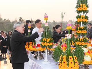 ศูนย์การแพทย์และโรงพยาบาลมหาวิทยาลัยพะเยา,,จัดพิธีบวงสรวง,พระราชานุสาวรีย์สมเด็จพระมหิตลาธิเบศร,อดุลยเดชวิกรม,พระบรมราชชนก,ประทับคู่,สมเด็จพระศรีนครินทราบรมราชชนนี,และพิธีทำบุญอาคารศูนย์การแพทย์และโรงพยาบาลมหาวิทยาลัยพะเยา,เพื่อความเป็นสิริมงคล,ณ,ศูนย์การแพทย์และโรงพยาบาลมหาวิทยาลัยพะเยา
