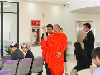 ศูนย์การแพทย์และโรงพยาบาลมหาวิทยาลัยพะเยา,,จัดพิธีบวงสรวง,พระราชานุสาวรีย์สมเด็จพระมหิตลาธิเบศร,อดุลยเดชวิกรม,พระบรมราชชนก,ประทับคู่,สมเด็จพระศรีนครินทราบรมราชชนนี,และพิธีทำบุญอาคารศูนย์การแพทย์และโรงพยาบาลมหาวิทยาลัยพะเยา,เพื่อความเป็นสิริมงคล,ณ,ศูนย์การแพทย์และโรงพยาบาลมหาวิทยาลัยพะเยา