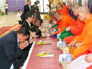 ศูนย์การแพทย์และโรงพยาบาลมหาวิทยาลัยพะเยา,,จัดพิธีบวงสรวง,พระราชานุสาวรีย์สมเด็จพระมหิตลาธิเบศร,อดุลยเดชวิกรม,พระบรมราชชนก,ประทับคู่,สมเด็จพระศรีนครินทราบรมราชชนนี,และพิธีทำบุญอาคารศูนย์การแพทย์และโรงพยาบาลมหาวิทยาลัยพะเยา,เพื่อความเป็นสิริมงคล,ณ,ศูนย์การแพทย์และโรงพยาบาลมหาวิทยาลัยพะเยา