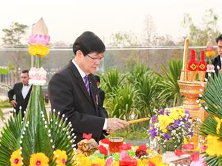 ศูนย์การแพทย์และโรงพยาบาลมหาวิทยาลัยพะเยา,,จัดพิธีบวงสรวง,พระราชานุสาวรีย์สมเด็จพระมหิตลาธิเบศร,อดุลยเดชวิกรม,พระบรมราชชนก,ประทับคู่,สมเด็จพระศรีนครินทราบรมราชชนนี,และพิธีทำบุญอาคารศูนย์การแพทย์และโรงพยาบาลมหาวิทยาลัยพะเยา,เพื่อความเป็นสิริมงคล,ณ,ศูนย์การแพทย์และโรงพยาบาลมหาวิทยาลัยพะเยา