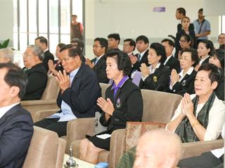 ศูนย์การแพทย์และโรงพยาบาลมหาวิทยาลัยพะเยา,,จัดพิธีบวงสรวง,พระราชานุสาวรีย์สมเด็จพระมหิตลาธิเบศร,อดุลยเดชวิกรม,พระบรมราชชนก,ประทับคู่,สมเด็จพระศรีนครินทราบรมราชชนนี,และพิธีทำบุญอาคารศูนย์การแพทย์และโรงพยาบาลมหาวิทยาลัยพะเยา,เพื่อความเป็นสิริมงคล,ณ,ศูนย์การแพทย์และโรงพยาบาลมหาวิทยาลัยพะเยา