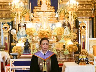 พิธีทูลถวายปริญญาการศึกษาดุษฎีบัณฑิตกิตติมศักดิ์,สาขาวิชาการบริหารการศึกษา,ประจำปีการศึกษา,2559,,แด่,สมเด็จพระอริยวงศาคตญาณ,สมเด็จพระสังฆราช,สกลมหาสังฆปริณายก,,(อัมพร,อมฺพโร)