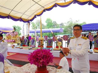 มหาวิทยาลัยพะเยา,โดยคณะกรรมการดำเนินการจัดสร้างพระบรมรูปสมเด็จพระนเรศวรมหาราช(จำลอง)และเหรียญสมเด็จพระนเรศวรมหาราช,ได้จัดพิธีมังคลาภิเษกพระบรมรูป,ฯ,และเหรียญสมเด็จพระนเรศวรมหาราช,ณ,ลานพระบรมราชานุสาวรีย์สมเด็จพระนเรศวรมหาราช,มหาวิทยาลัยพะเยา,