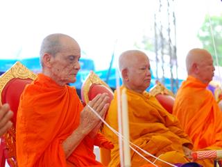 มหาวิทยาลัยพะเยา,โดยคณะกรรมการดำเนินการจัดสร้างพระบรมรูปสมเด็จพระนเรศวรมหาราช(จำลอง)และเหรียญสมเด็จพระนเรศวรมหาราช,ได้จัดพิธีมังคลาภิเษกพระบรมรูป,ฯ,และเหรียญสมเด็จพระนเรศวรมหาราช,ณ,ลานพระบรมราชานุสาวรีย์สมเด็จพระนเรศวรมหาราช,มหาวิทยาลัยพะเยา,