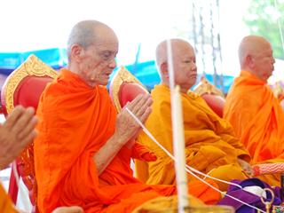 มหาวิทยาลัยพะเยา,โดยคณะกรรมการดำเนินการจัดสร้างพระบรมรูปสมเด็จพระนเรศวรมหาราช(จำลอง)และเหรียญสมเด็จพระนเรศวรมหาราช,ได้จัดพิธีมังคลาภิเษกพระบรมรูป,ฯ,และเหรียญสมเด็จพระนเรศวรมหาราช,ณ,ลานพระบรมราชานุสาวรีย์สมเด็จพระนเรศวรมหาราช,มหาวิทยาลัยพะเยา,