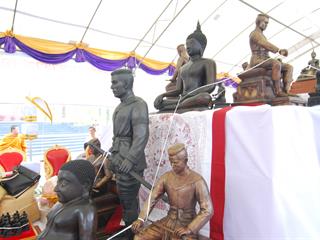 มหาวิทยาลัยพะเยา,โดยคณะกรรมการดำเนินการจัดสร้างพระบรมรูปสมเด็จพระนเรศวรมหาราช(จำลอง)และเหรียญสมเด็จพระนเรศวรมหาราช,ได้จัดพิธีมังคลาภิเษกพระบรมรูป,ฯ,และเหรียญสมเด็จพระนเรศวรมหาราช,ณ,ลานพระบรมราชานุสาวรีย์สมเด็จพระนเรศวรมหาราช,มหาวิทยาลัยพะเยา,