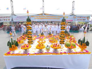มหาวิทยาลัยพะเยา,โดยคณะกรรมการดำเนินการจัดสร้างพระบรมรูปสมเด็จพระนเรศวรมหาราช(จำลอง)และเหรียญสมเด็จพระนเรศวรมหาราช,ได้จัดพิธีมังคลาภิเษกพระบรมรูป,ฯ,และเหรียญสมเด็จพระนเรศวรมหาราช,ณ,ลานพระบรมราชานุสาวรีย์สมเด็จพระนเรศวรมหาราช,มหาวิทยาลัยพะเยา,