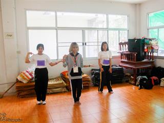 นิสิตคณะศิลปศาสตร์,มหาวิทยาลัยพะเยา,เข้าค่ายส่งเสริมคุณธรรมจริยธรรมและทำนุบำรุงศิลปวัฒนธรรม,ณ,วัดพระธาตุจอมทอง