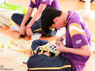 นิสิตคณะศิลปศาสตร์,มหาวิทยาลัยพะเยา,เข้าค่ายส่งเสริมคุณธรรมจริยธรรมและทำนุบำรุงศิลปวัฒนธรรม,ณ,วัดพระธาตุจอมทอง