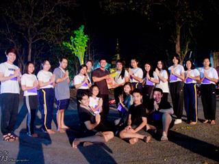 นิสิตคณะศิลปศาสตร์,มหาวิทยาลัยพะเยา,เข้าค่ายส่งเสริมคุณธรรมจริยธรรมและทำนุบำรุงศิลปวัฒนธรรม,ณ,วัดพระธาตุจอมทอง