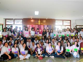 นิสิตคณะศิลปศาสตร์,มหาวิทยาลัยพะเยา,เข้าค่ายส่งเสริมคุณธรรมจริยธรรมและทำนุบำรุงศิลปวัฒนธรรม,ณ,วัดพระธาตุจอมทอง
