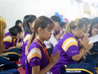 นิสิตคณะศิลปศาสตร์,มหาวิทยาลัยพะเยา,เข้าค่ายส่งเสริมคุณธรรมจริยธรรมและทำนุบำรุงศิลปวัฒนธรรม,ณ,วัดพระธาตุจอมทอง