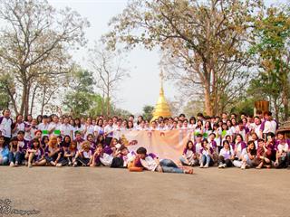 นิสิตคณะศิลปศาสตร์,มหาวิทยาลัยพะเยา,เข้าค่ายส่งเสริมคุณธรรมจริยธรรมและทำนุบำรุงศิลปวัฒนธรรม,ณ,วัดพระธาตุจอมทอง
