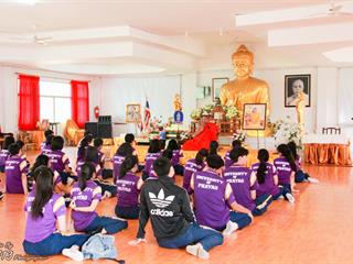 นิสิตคณะศิลปศาสตร์,มหาวิทยาลัยพะเยา,เข้าค่ายส่งเสริมคุณธรรมจริยธรรมและทำนุบำรุงศิลปวัฒนธรรม,ณ,วัดพระธาตุจอมทอง