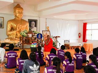 นิสิตคณะศิลปศาสตร์,มหาวิทยาลัยพะเยา,เข้าค่ายส่งเสริมคุณธรรมจริยธรรมและทำนุบำรุงศิลปวัฒนธรรม,ณ,วัดพระธาตุจอมทอง