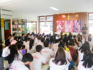 นิสิตคณะศิลปศาสตร์,มหาวิทยาลัยพะเยา,เข้าค่ายส่งเสริมคุณธรรมจริยธรรมและทำนุบำรุงศิลปวัฒนธรรม,ณ,วัดพระธาตุจอมทอง
