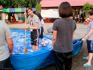 นิสิตคณะศิลปศาสตร์,มหาวิทยาลัยพะเยา,เข้าค่ายส่งเสริมคุณธรรมจริยธรรมและทำนุบำรุงศิลปวัฒนธรรม,ณ,วัดพระธาตุจอมทอง