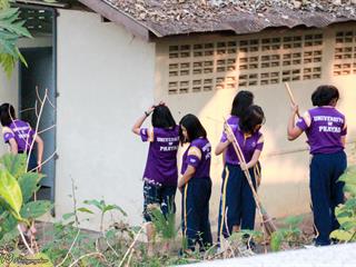 นิสิตคณะศิลปศาสตร์,มหาวิทยาลัยพะเยา,เข้าค่ายส่งเสริมคุณธรรมจริยธรรมและทำนุบำรุงศิลปวัฒนธรรม,ณ,วัดพระธาตุจอมทอง