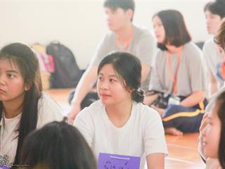 นิสิตคณะศิลปศาสตร์,มหาวิทยาลัยพะเยา,เข้าค่ายส่งเสริมคุณธรรมจริยธรรมและทำนุบำรุงศิลปวัฒนธรรม,ณ,วัดพระธาตุจอมทอง
