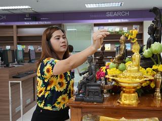 ขอเชิญบุคลากร,นิสิต,มหาวิทยาลัยพะเยา,และผู้ใช้บริการ,ร่วมสรงน้ำพระ