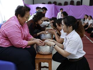 พิธีรดน้ำดำหัว,คณะทันตแพทยศาสตร์,มหาวิทยาลัยพะเยา,ประจำปี,2561