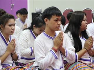 หน่วยกิจการนิสิตและทำนุบำรุงศิลปวัฒนธรรม,ร่วมกับสโมสรนิสิตคณะรัฐศาสตร์และสังคมศาสตร์,มหาวิทยาลัยพะเยา,ดำเนินโครงการสระเกล้าดำหัว,ป๋าเวณีปี๋ใหม่เมือง,ประจำปีการศึกษา,2561