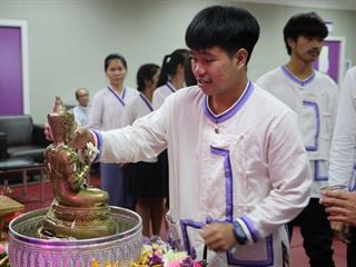 หน่วยกิจการนิสิตและทำนุบำรุงศิลปวัฒนธรรม,ร่วมกับสโมสรนิสิตคณะรัฐศาสตร์และสังคมศาสตร์,มหาวิทยาลัยพะเยา,ดำเนินโครงการสระเกล้าดำหัว,ป๋าเวณีปี๋ใหม่เมือง,ประจำปีการศึกษา,2561