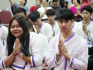 หน่วยกิจการนิสิตและทำนุบำรุงศิลปวัฒนธรรม,ร่วมกับสโมสรนิสิตคณะรัฐศาสตร์และสังคมศาสตร์,มหาวิทยาลัยพะเยา,ดำเนินโครงการสระเกล้าดำหัว,ป๋าเวณีปี๋ใหม่เมือง,ประจำปีการศึกษา,2561