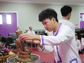 หน่วยกิจการนิสิตและทำนุบำรุงศิลปวัฒนธรรม,ร่วมกับสโมสรนิสิตคณะรัฐศาสตร์และสังคมศาสตร์,มหาวิทยาลัยพะเยา,ดำเนินโครงการสระเกล้าดำหัว,ป๋าเวณีปี๋ใหม่เมือง,ประจำปีการศึกษา,2561