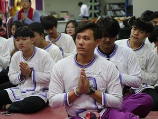 หน่วยกิจการนิสิตและทำนุบำรุงศิลปวัฒนธรรม,ร่วมกับสโมสรนิสิตคณะรัฐศาสตร์และสังคมศาสตร์,มหาวิทยาลัยพะเยา,ดำเนินโครงการสระเกล้าดำหัว,ป๋าเวณีปี๋ใหม่เมือง,ประจำปีการศึกษา,2561