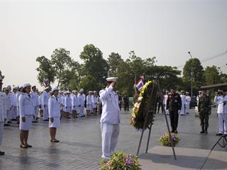 คณะทันตแพทยศาสตร์ร่วมงานพิธีวางพวงมาลาถวายราชสักการะพระบรมราชานุสาวรีย์สมเด็จพระนเรศวรมหาราช,