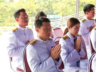 มหาวิทยาลัยพะเยา,นำโดย,ศาสตราจารย์พิเศษ,ดร.มณฑล,สงวนเสริมศรี,อธิการบดีมหาวิทยาลัยพะเยา,พร้อมด้วยคณะผู้บริหาร,คณาจารย์,เจ้าหน้าที่,,เข้าร่วมพิธีวางพวงมาลาถวายราชสักการะ,วันคล้ายวันสวรรคตสมเด็จพระนเรศวรมหาราช,ประจำปี,2561,