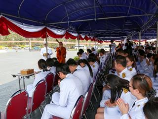มหาวิทยาลัยพะเยา,นำโดย,ศาสตราจารย์พิเศษ,ดร.มณฑล,สงวนเสริมศรี,อธิการบดีมหาวิทยาลัยพะเยา,พร้อมด้วยคณะผู้บริหาร,คณาจารย์,เจ้าหน้าที่,,เข้าร่วมพิธีวางพวงมาลาถวายราชสักการะ,วันคล้ายวันสวรรคตสมเด็จพระนเรศวรมหาราช,ประจำปี,2561,